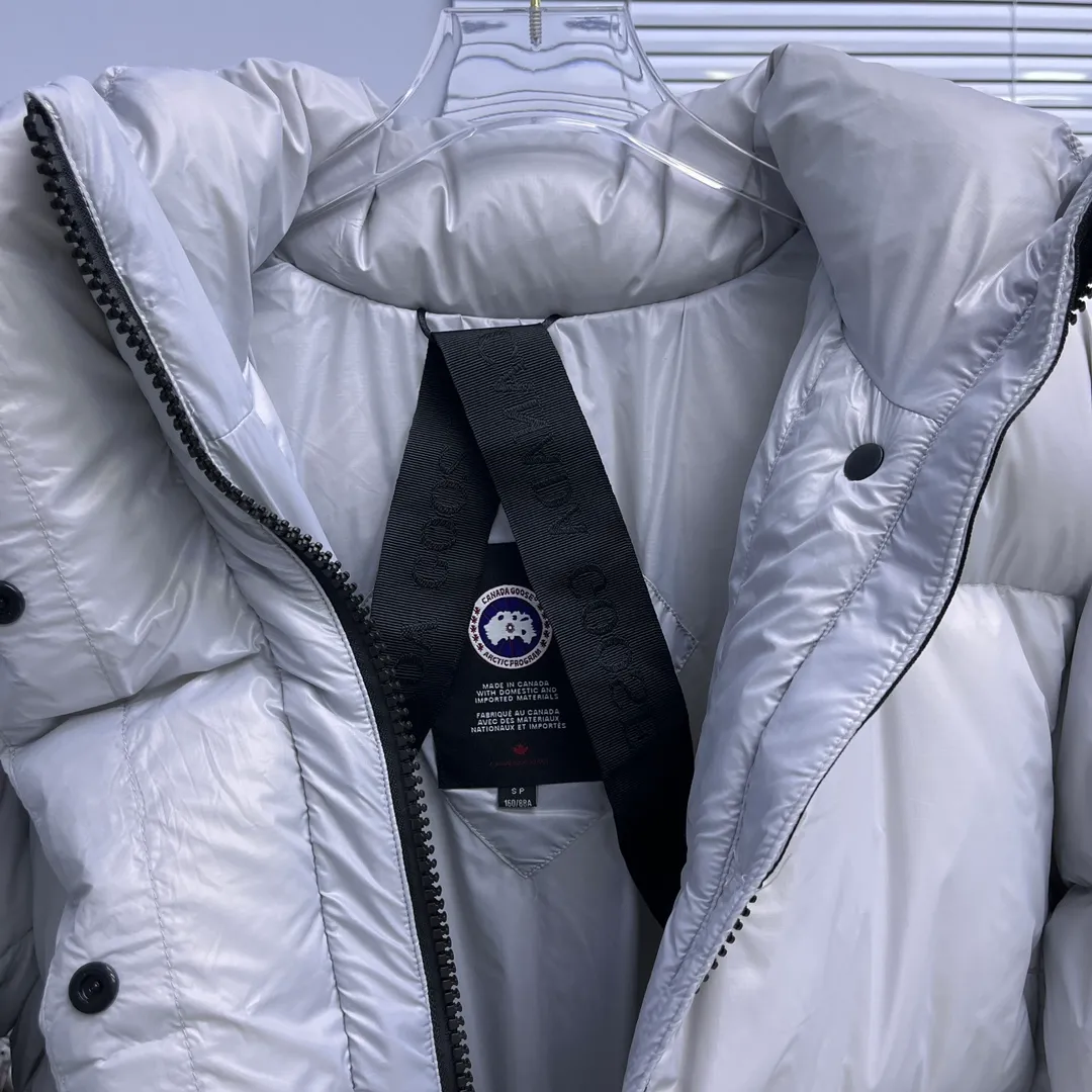 P780 2023 new official hot model CANADA GOOSE Canada Goose Puff Short Down Jacket 2256W, this year’s hottest model!